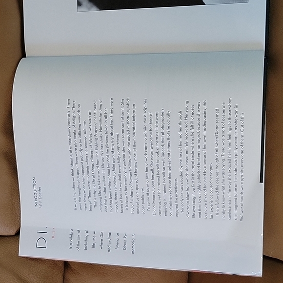 DIANA Remembered 1961- 1997 MACMILLAN The Daily Telegraph - Picture 4 of 9